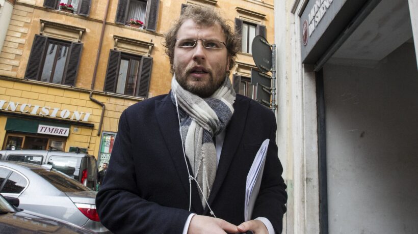 Inchiesta sul pm che andò da Lotti: «Soldi per far tacere gli inquisiti»