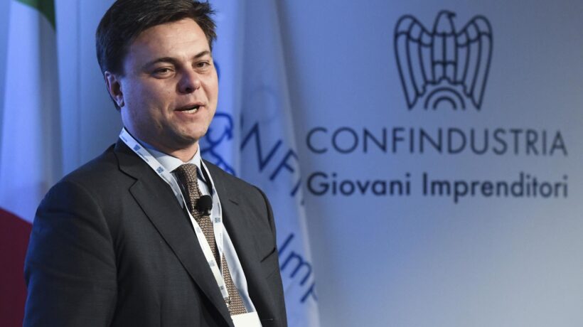 Confindustria vuole il renziano Gay a capo del «Sole» e lavora per salvare Cerasa dal «Foglio»
