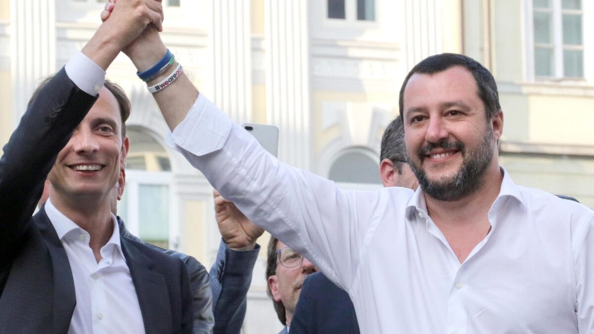 Salvini battezza l’internazionale populista. E la linea dura sulle Ong funziona