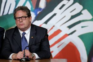 Ecco le barricate contro il taglio dei vitalizi