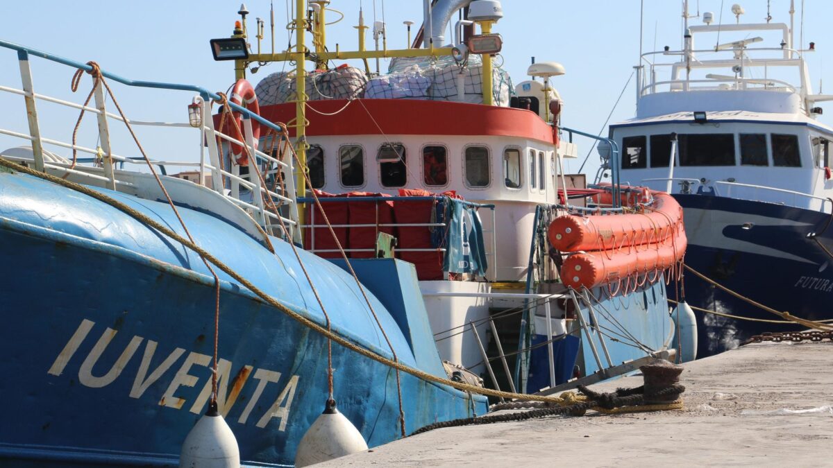 Studenti a Lampedusa per prendere lezioni di accoglienza dalle Ong