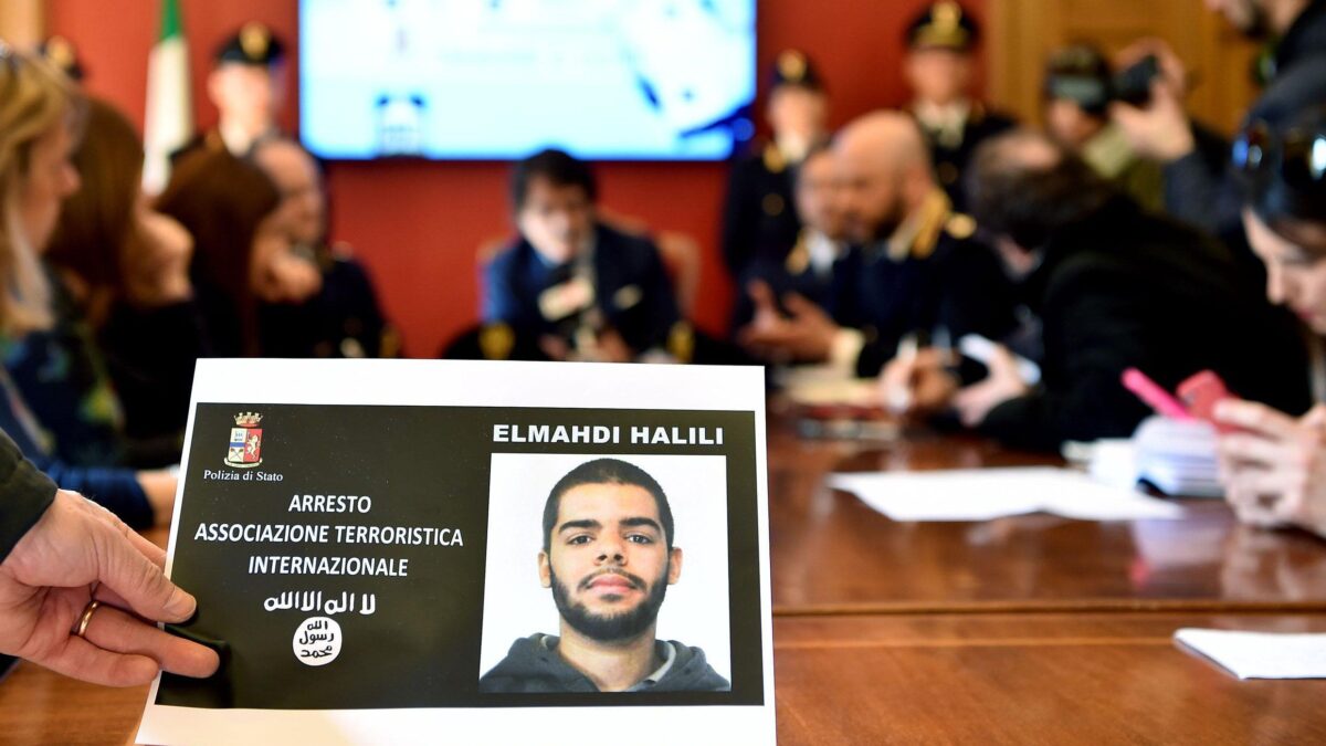 Il jihadista delle Alpi cercava camion per uccidere gli italiani. La polizia: «Minaccia incombente sul Papa»