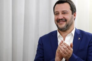 Fisco e sberle all’Ue. Il premier non c’è, ma il programma sì