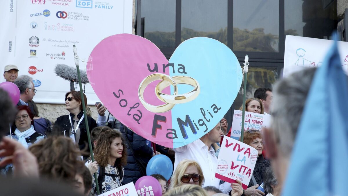 La famiglia non esiste se non si fanno bambini