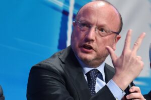 Garantite le poltrone, Boccia ora apprezza i gialloblù