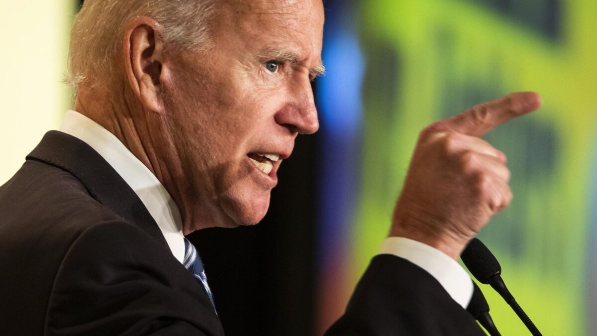 Biden si candida per le prossime elezioni ma è già sotto fuoco amico