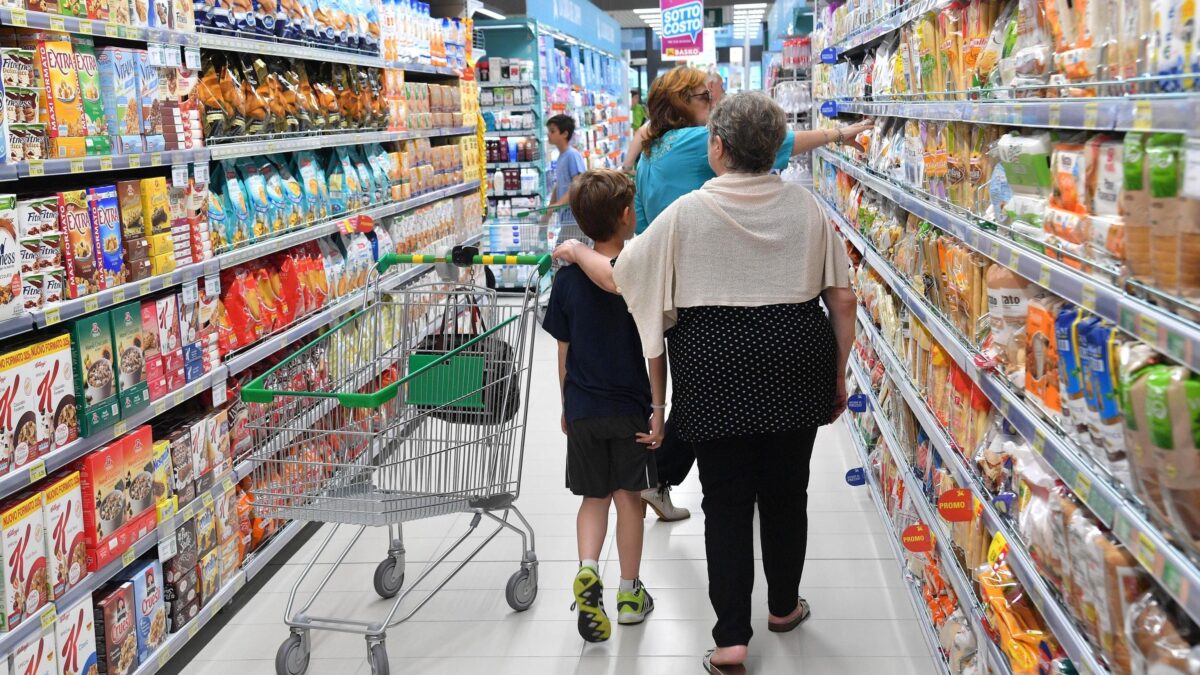 Nei supermercati c’è il Grande fratello. Le telecamere spiano gusti e reazioni