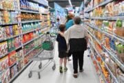 Nei supermercati c’è il Grande fratello. Le telecamere spiano gusti e reazioni