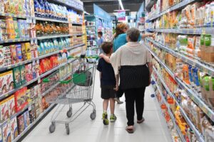 Nei supermercati c’è il Grande fratello. Le telecamere spiano gusti e reazioni