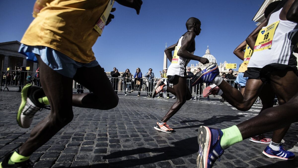 La maratona degli antirazzisti stupidi