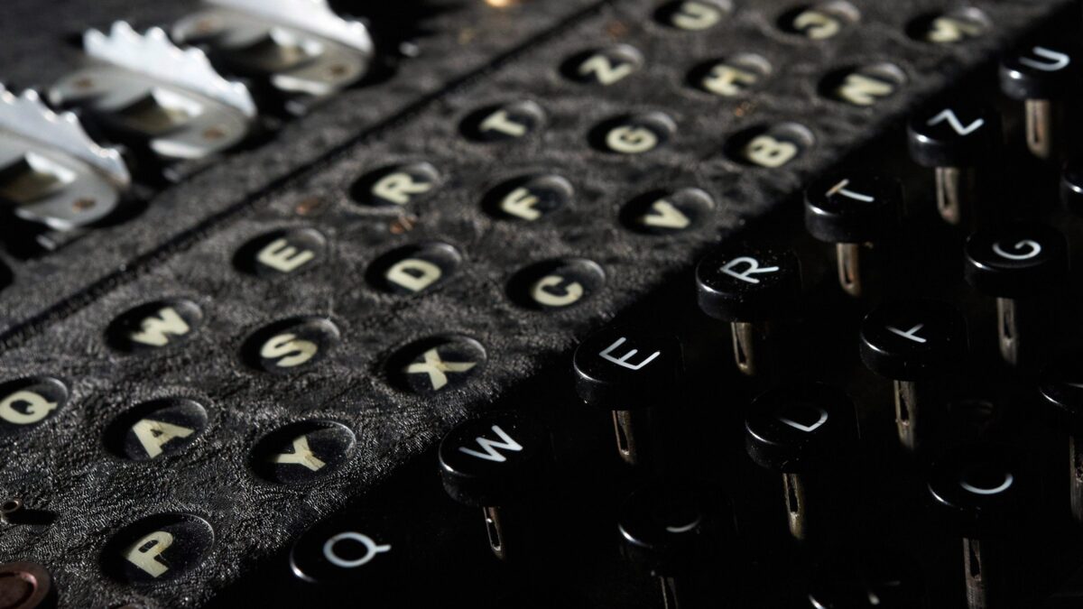 L’Enigma dei nazisti fu decifrato grazie a tre matematici polacchi
