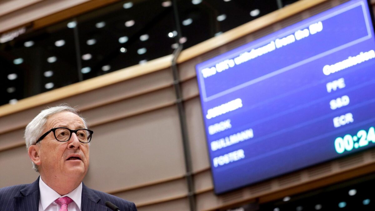 Il Pil non cresce e Bruxelles ci attacca. Ma è colpa sua