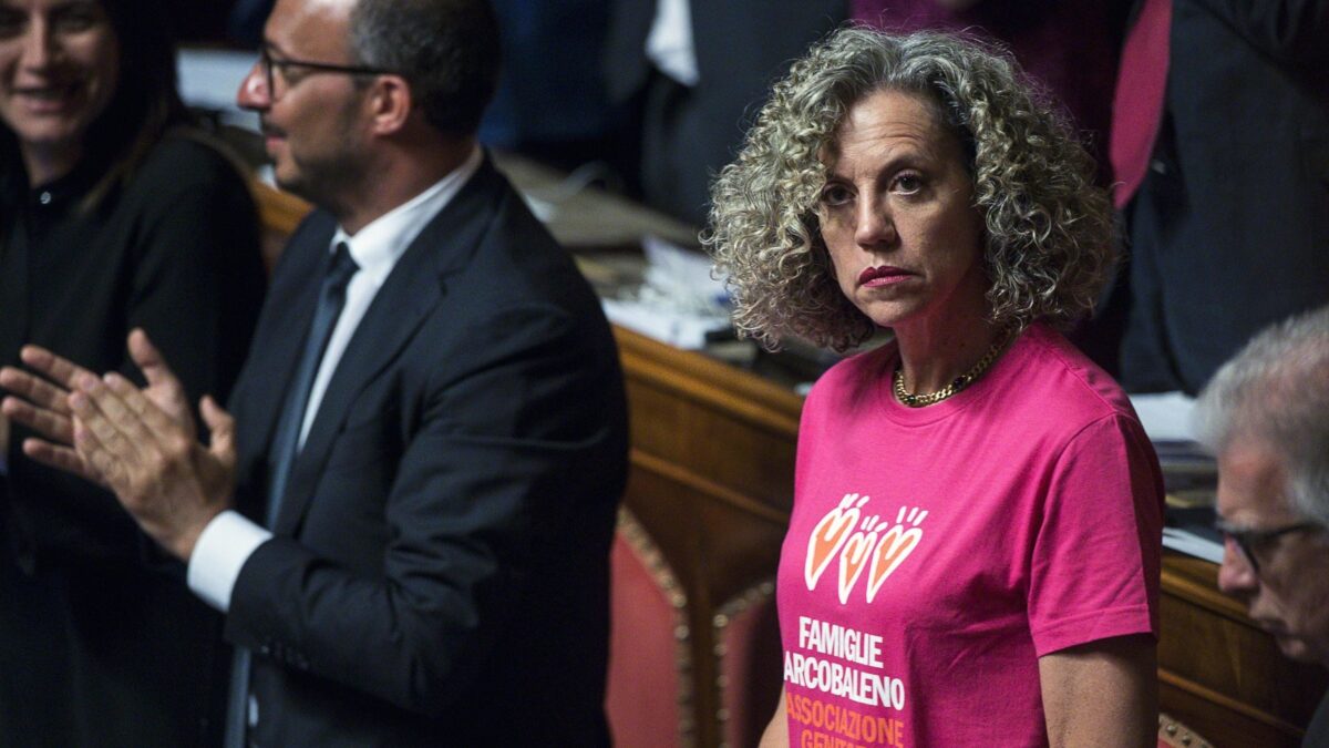 I giudici vogliono che i genitori gay vengano sanciti dalla Costituzione