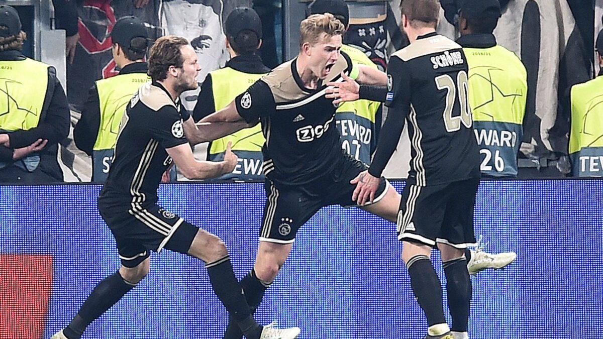 Quei profeti del calcio giovani e incoscienti. L’Ajax divulga il verbo del match perfetto