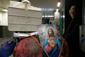 «Cattolico di m…» e l’africano lo accoltella