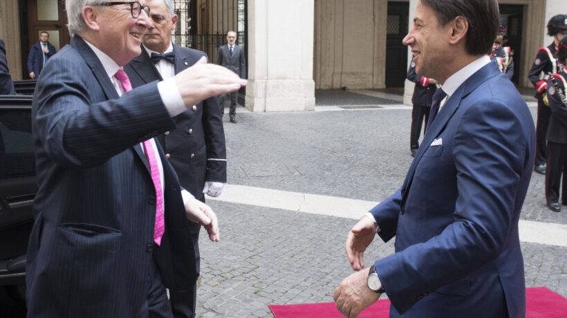 Juncker ora insulta: «Ministri bugiardi». E fa capire di volere una manovra bis