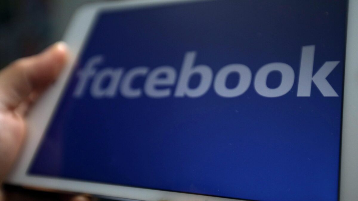 Il bonus di Facebook ai dipendenti. Utero in affitto a spese dell’azienda