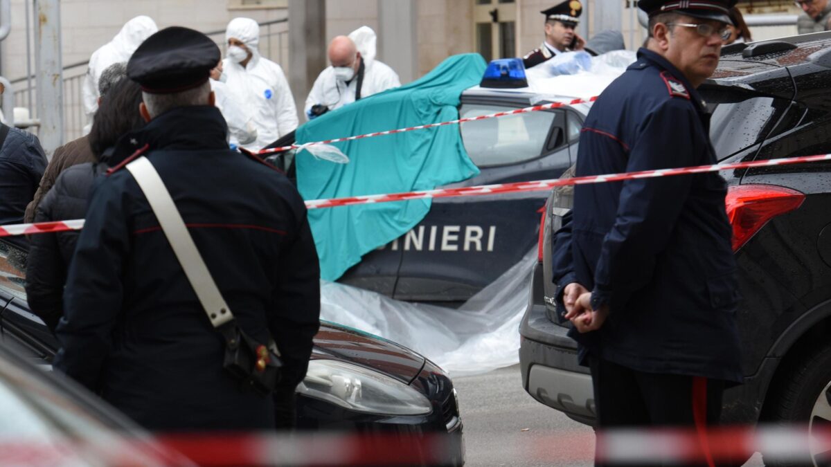 Ma a sinistra l’eroe è uno che le leggi le infrange