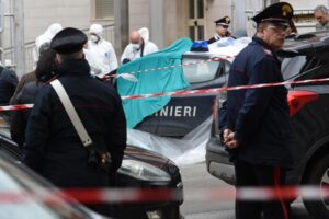 Ma a sinistra l’eroe è uno che le leggi le infrange