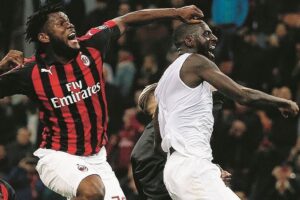 Dai neri Kessié e Bakayoko un gesto idiota e infantile. Ora chi li fischia è razzista?