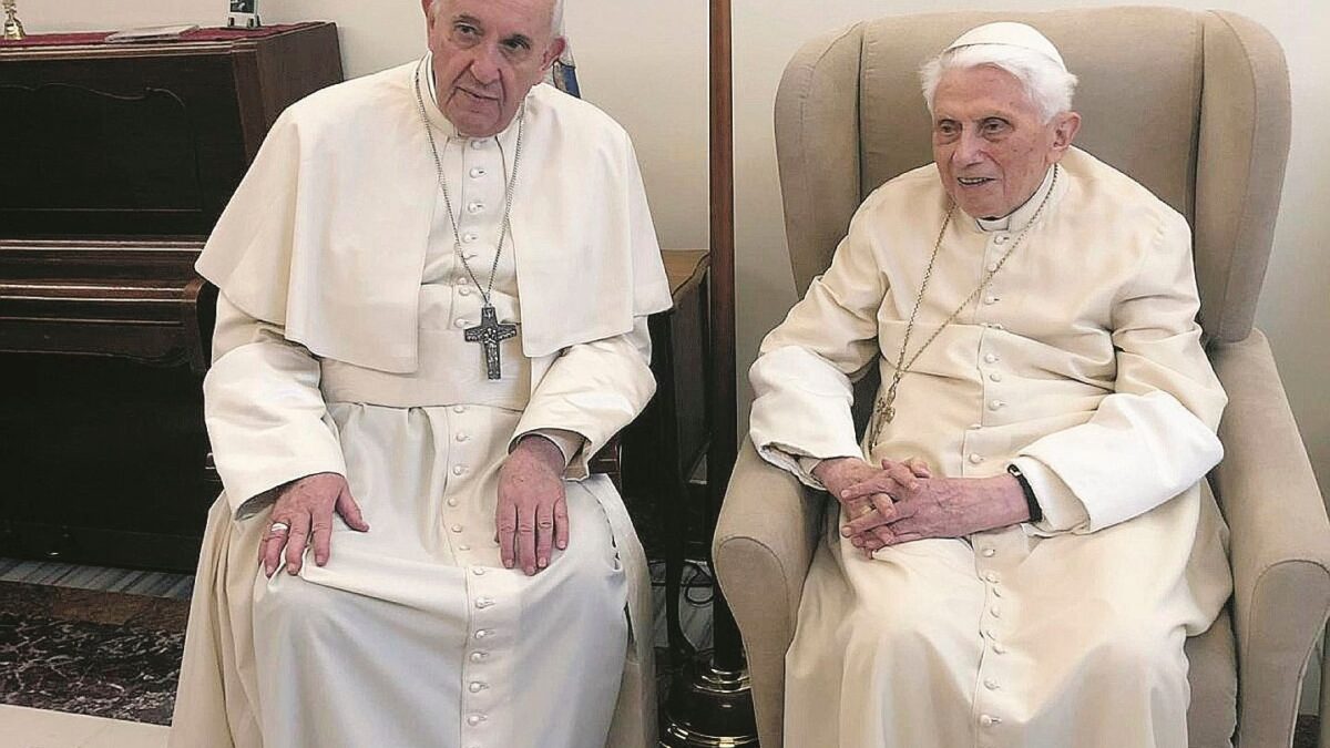 I corvi gracchiano, ma Benedetto è lucido