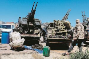 Libia, Serraj sgancia la bomba immigrati. «In 800.000 pronti a partire»