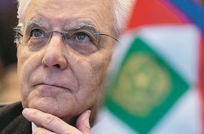 Salvini e Mattarella suonano la sveglia sui decreti fermi