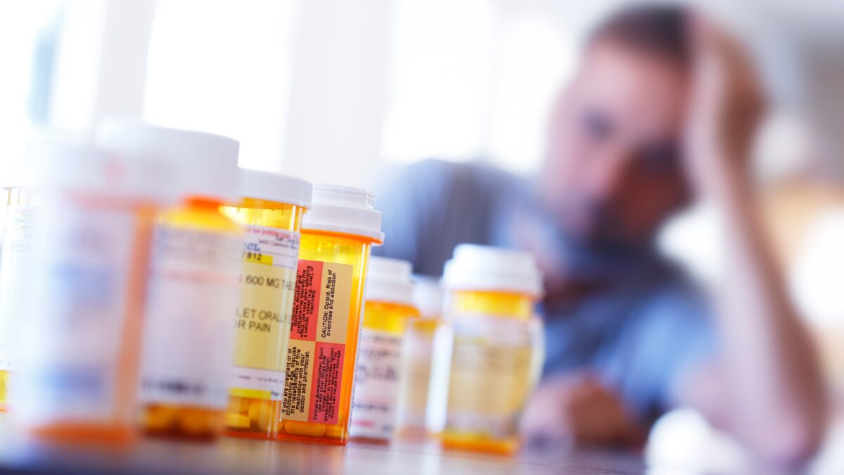 Sotto inchiesta i colossi del farmaco: «Hanno inondato gli Usa di droghe»
