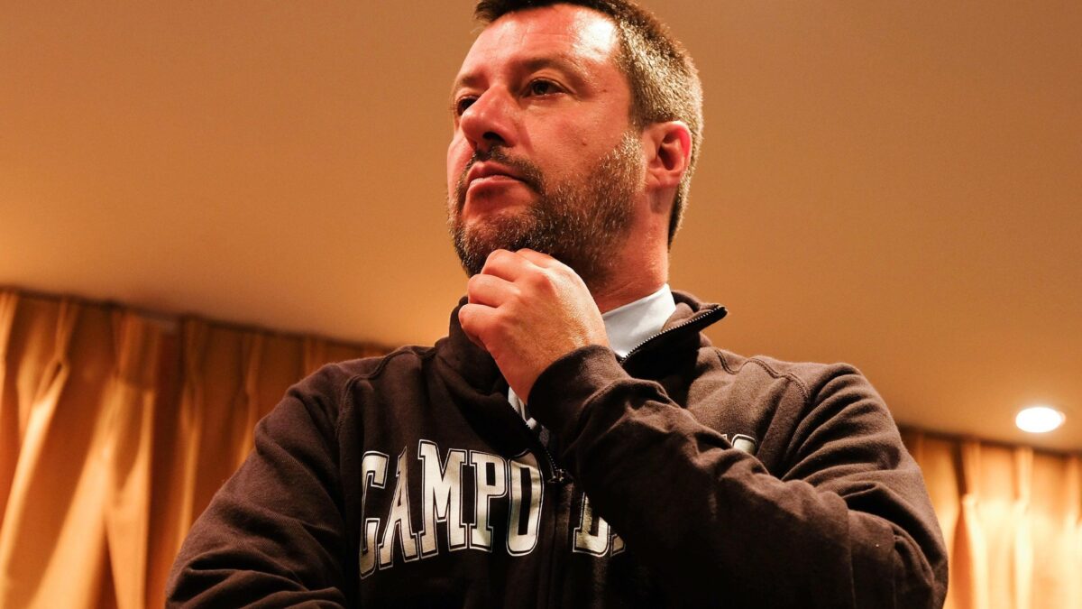 Vogliono abbattere Salvini