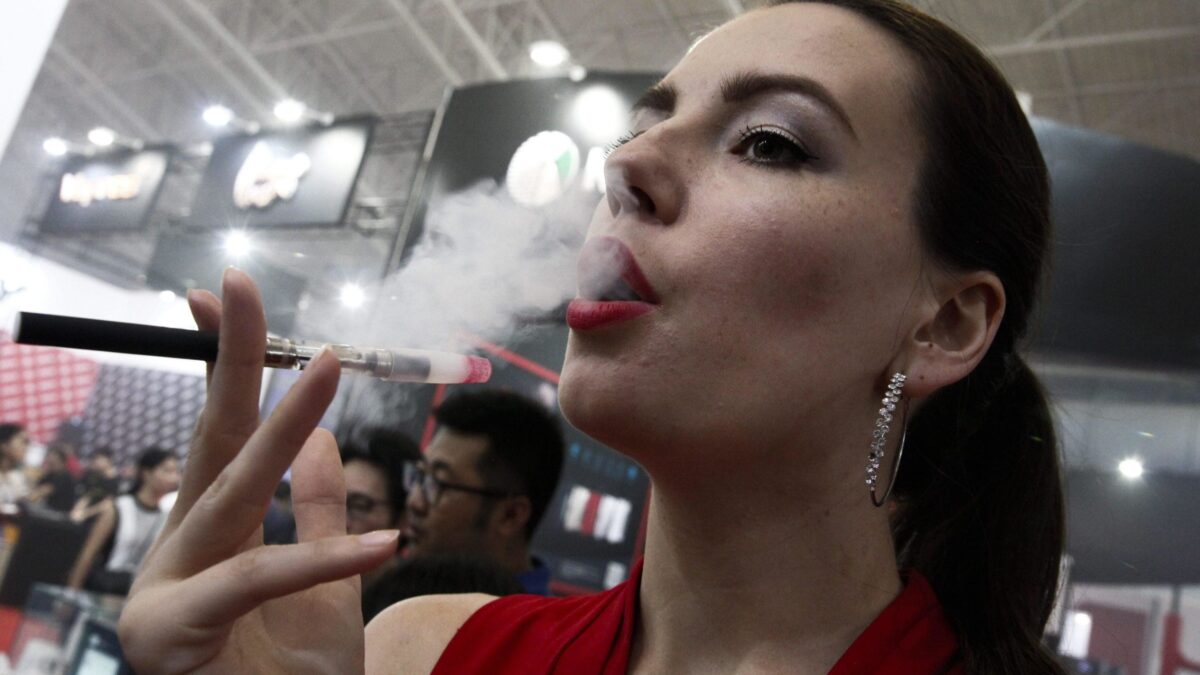 La Lega abbraccia la battaglia del vaping: eCig diverse dal tabacco