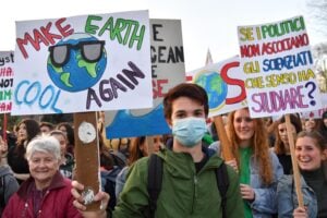Il venerdì di sciopero dei gretini procura soltanto danni all’ambiente