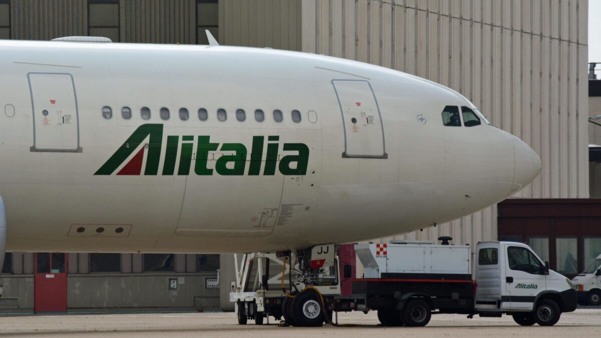 Nemmeno Atlantia vuole Alitalia. Il governo punta a scavallare il voto
