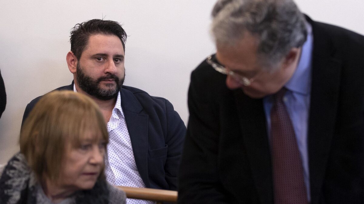 L’eroe del caso Cucchi finisce nei guai Il pm: «Processatelo, spacciava droga»