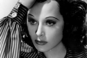 La doppia vita di Hedy, la bomba sexy che ideò il wireless