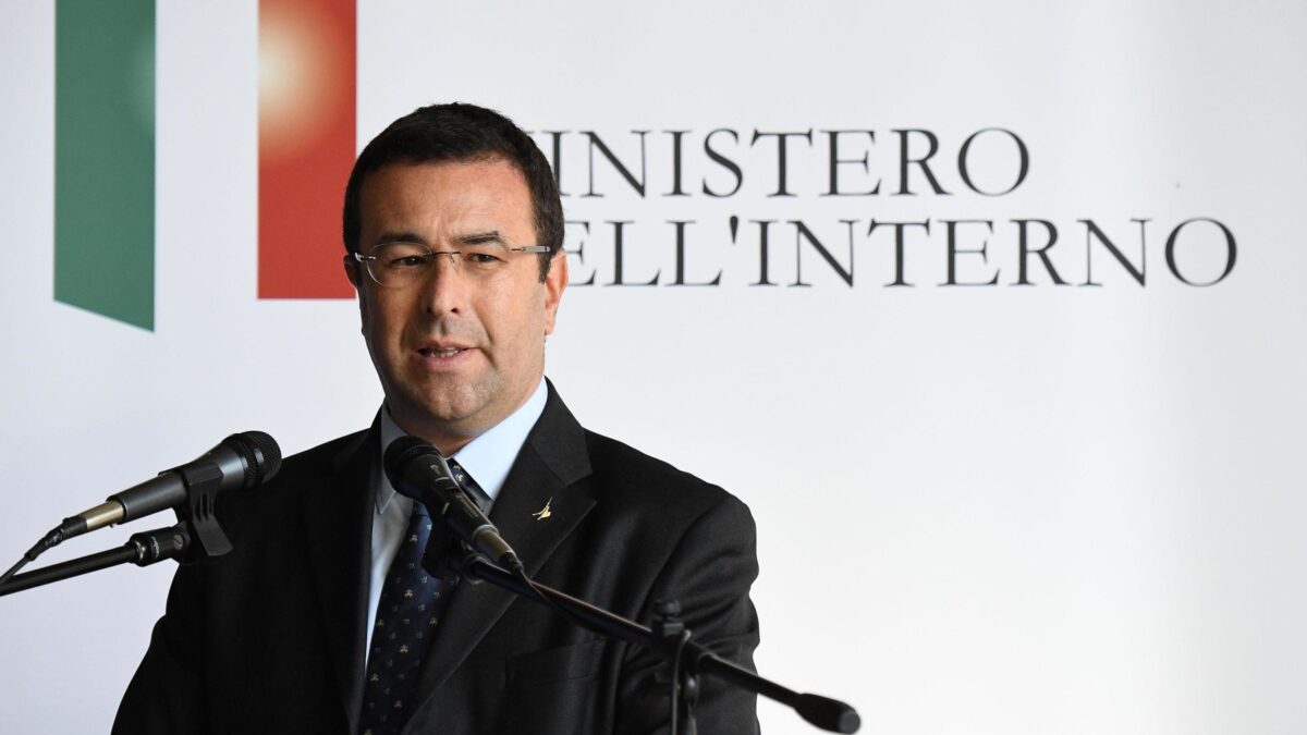 Stefano Candiani: «Di Maio ci infanga. Ormai è peggio della peggior sinistra»