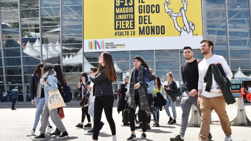 La sinistra ha trovato un nuovo eroe. Mario Scelba, il manganellatore di rossi