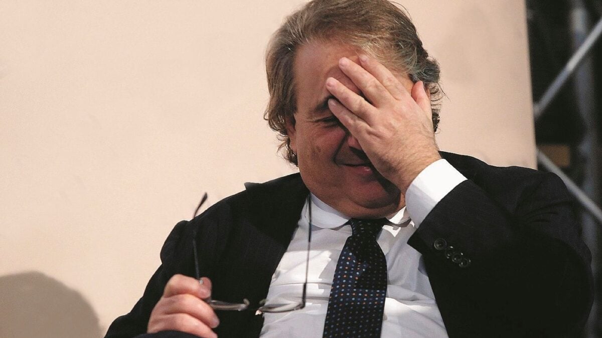Il «Sole» s’è desto e chiede i danni al suo ex direttore Napoletano