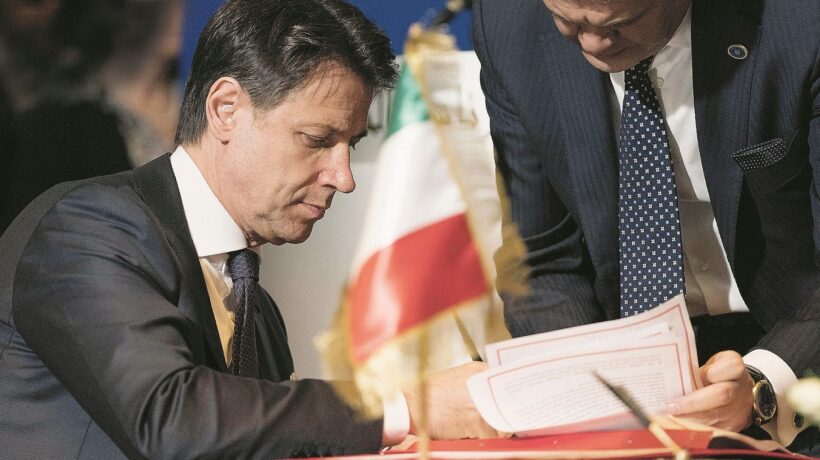 Conte strappa l’accordo in Tunisia per bloccare barconi e terroristi