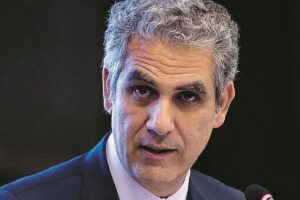 Siri, flat tax, tagli agli stipendi Rai. Tra 5 stelle e Lega la lite continua