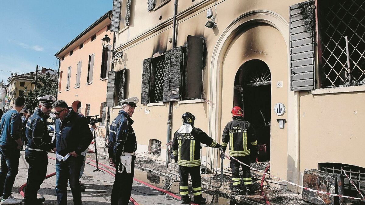 Il Pd specula sul piromane ma ignora la legge