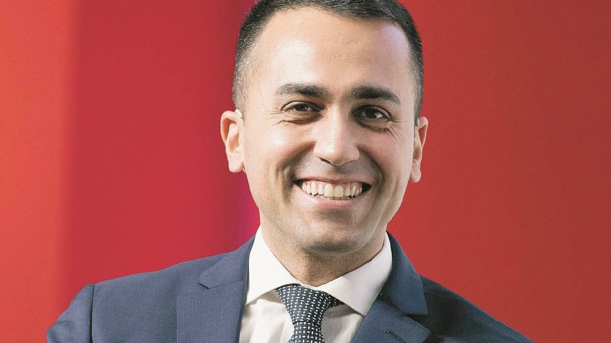 Di Maio ringrazia il televoto. In 45.000 gli blindano la poltrona