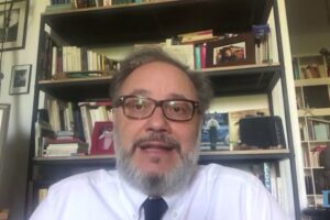 Il Pd diviso in tre pensa di poter scalzare Salvini dal governo puntando su immigrati e spread