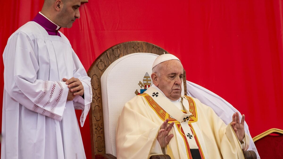 Spadaro ignora il Papa: sì al muro anti Lega