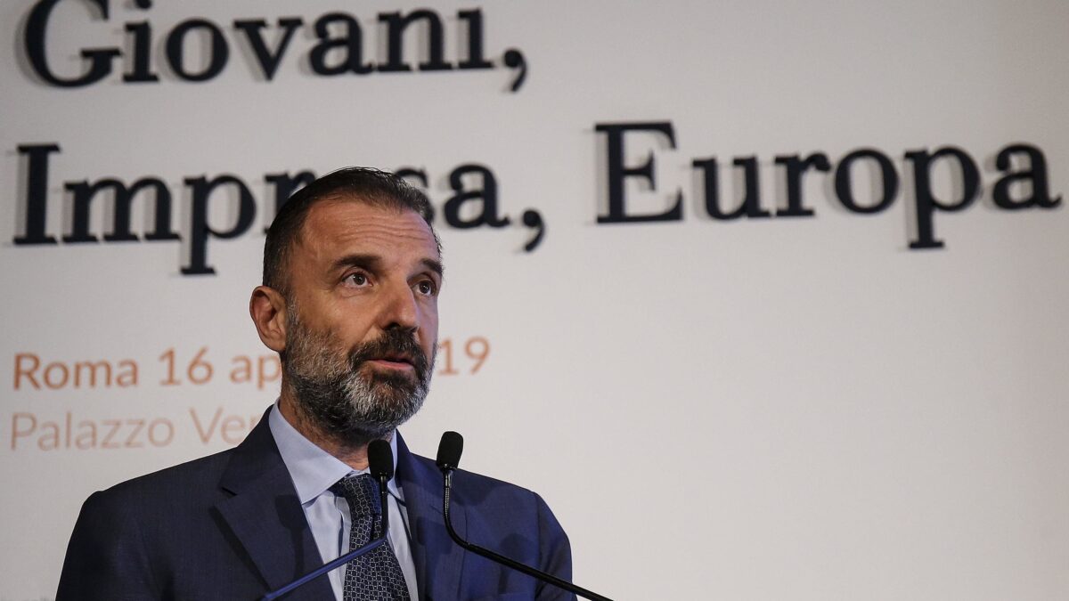 Massimo Bitonci: «Adesso la pace fiscale va estesa al contante. I grillini diranno di sì»