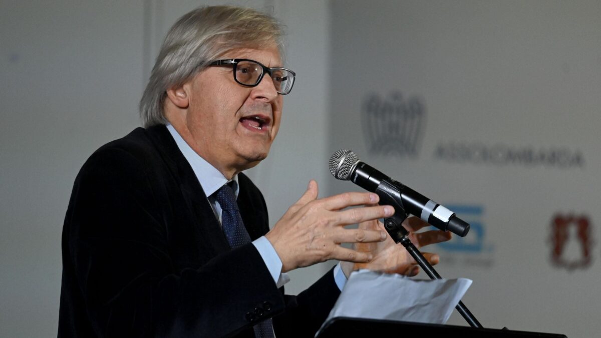 Vittorio Sgarbi: «Troppe metastasi, toghe incurabili»