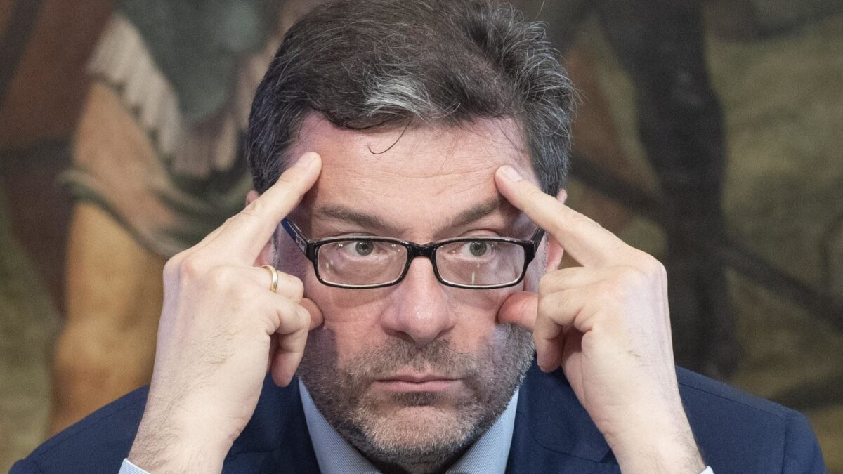Giorgetti si sfila dalla corsa alla poltrona Ue