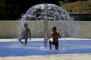 Tra infanzia e morte non siamo più addestrati alla vita