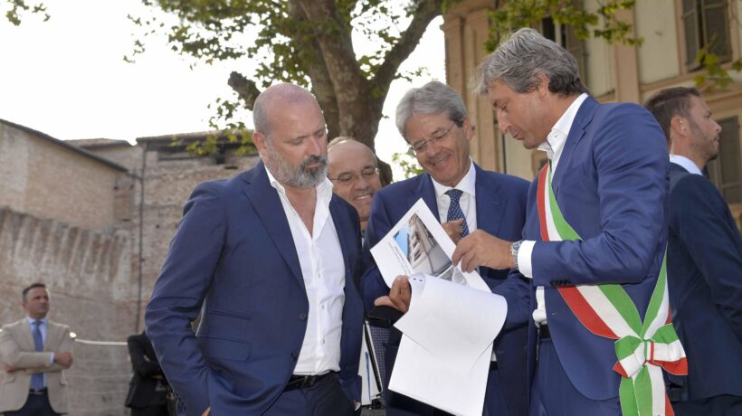 I presunti ladri di bimbi erano gli eroi del Pd