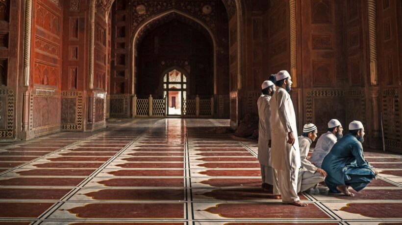 Il quotidiano dei vescovi mette in prima pagina lo spot a favore dell’islam