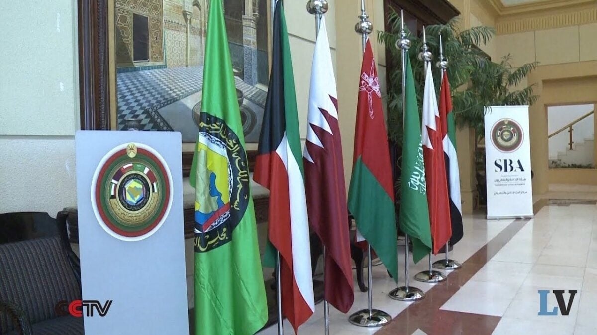 Il Sudan caccia Al Jazeera e si schiera con i sauditi. L’Egitto calamita del Maghreb